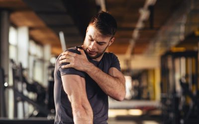Should I See Chiropractors For Shoulder Pain? When & Why